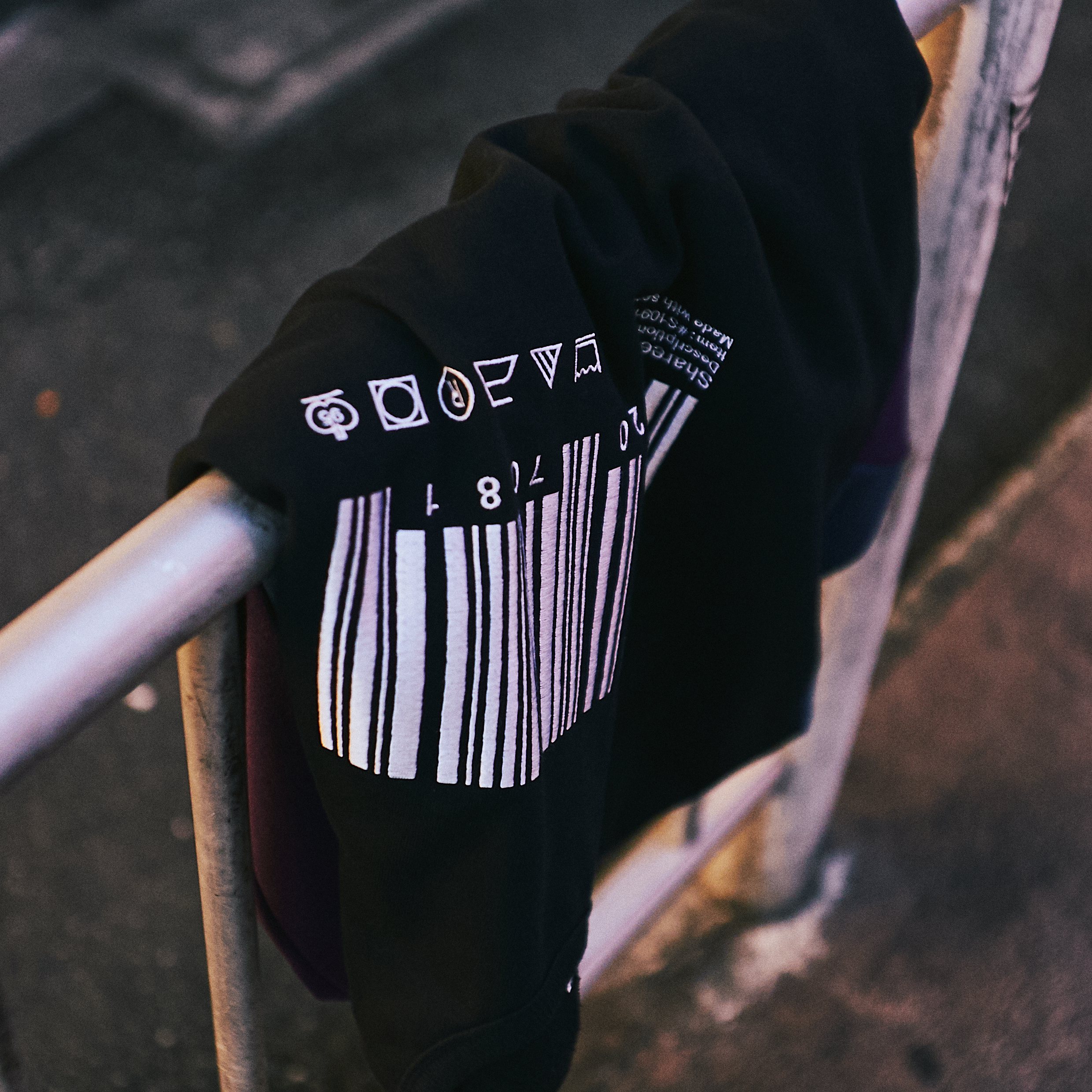 SHAREEF ONLINE SHOP / ”BARCORD” BIG SWEAT