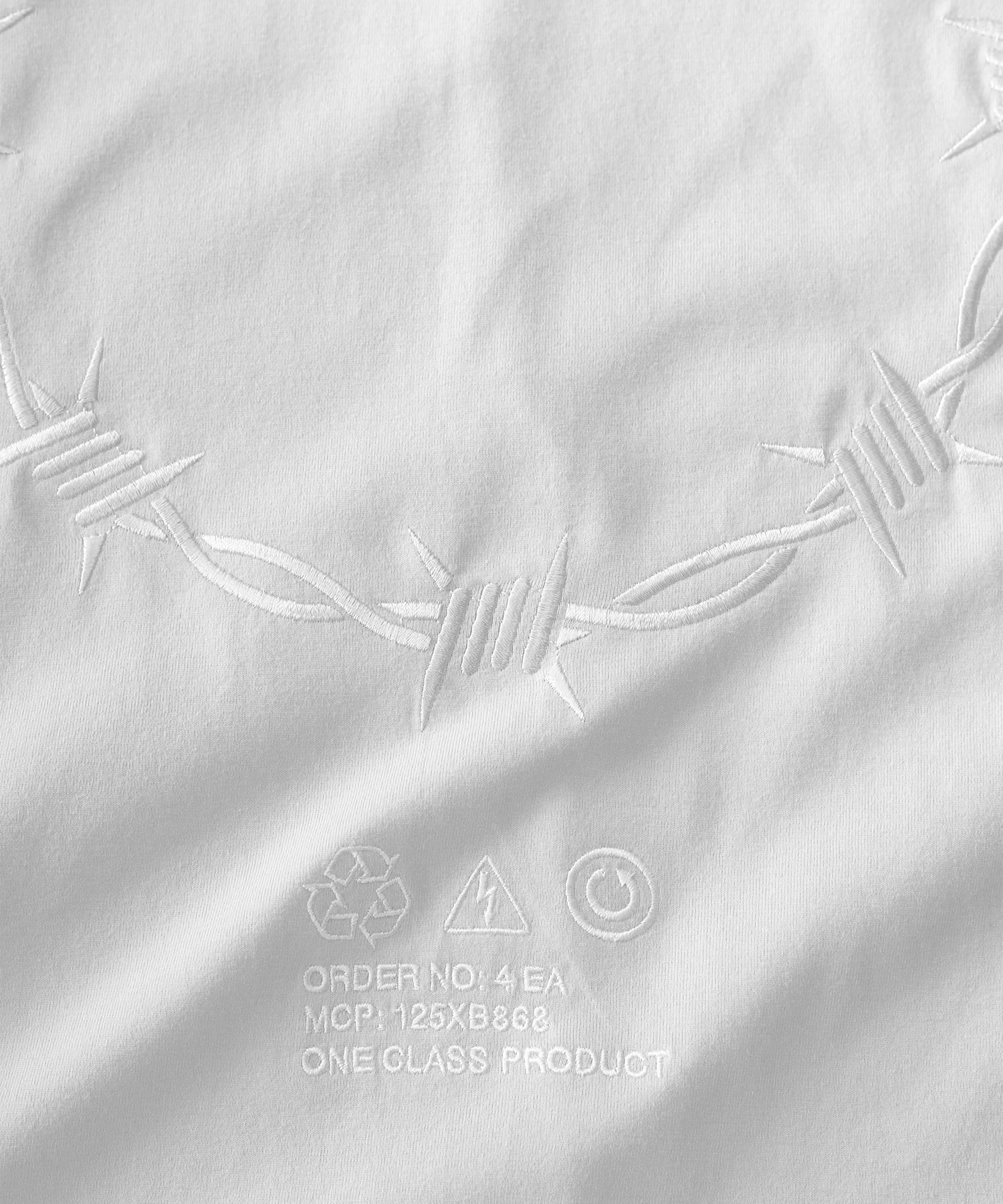 "BARBED WIRE"emb. S/S BIG T