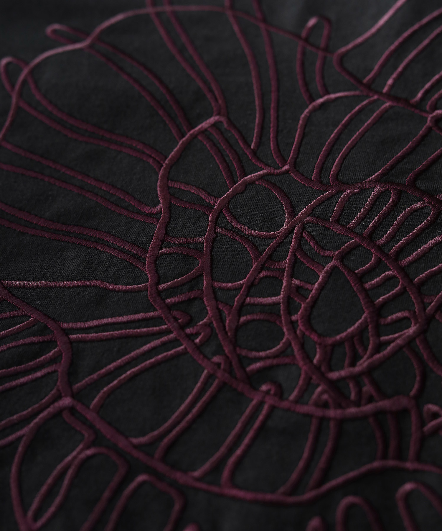 ABSTRACT FLOWERemb. S/S BIG T