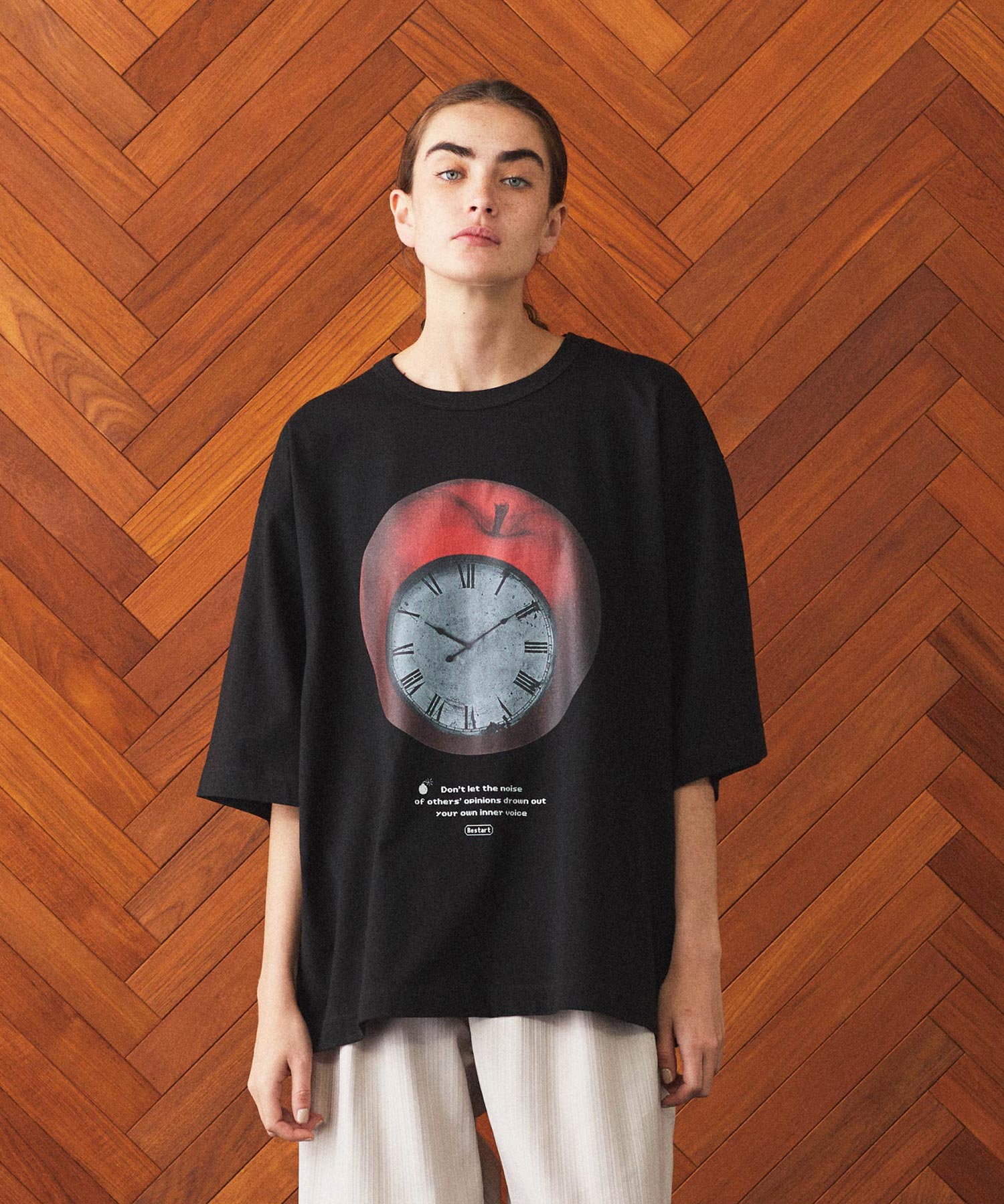 "APPLE" S/S BIG-T