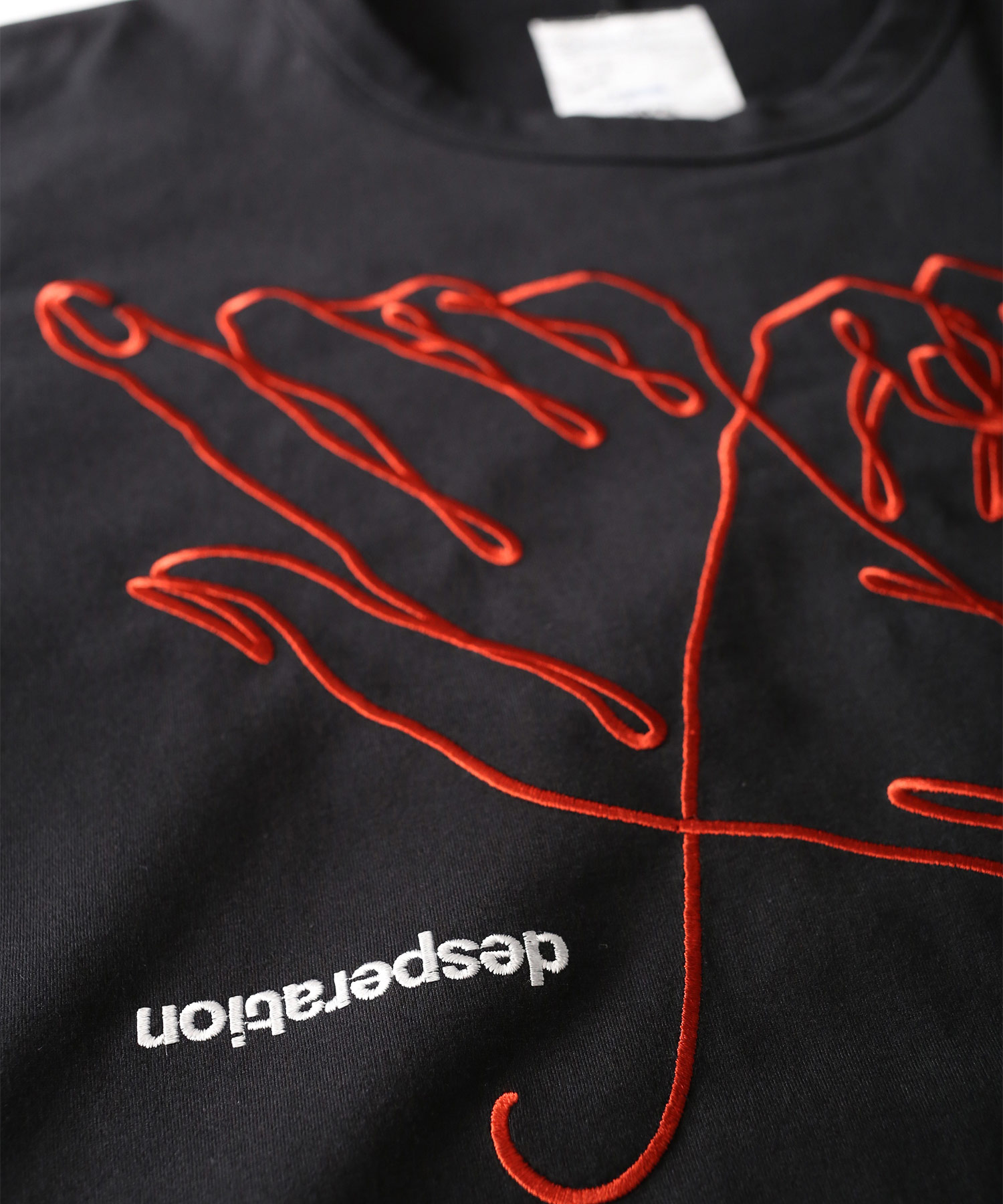 "HAND EMB." S/S BIG T