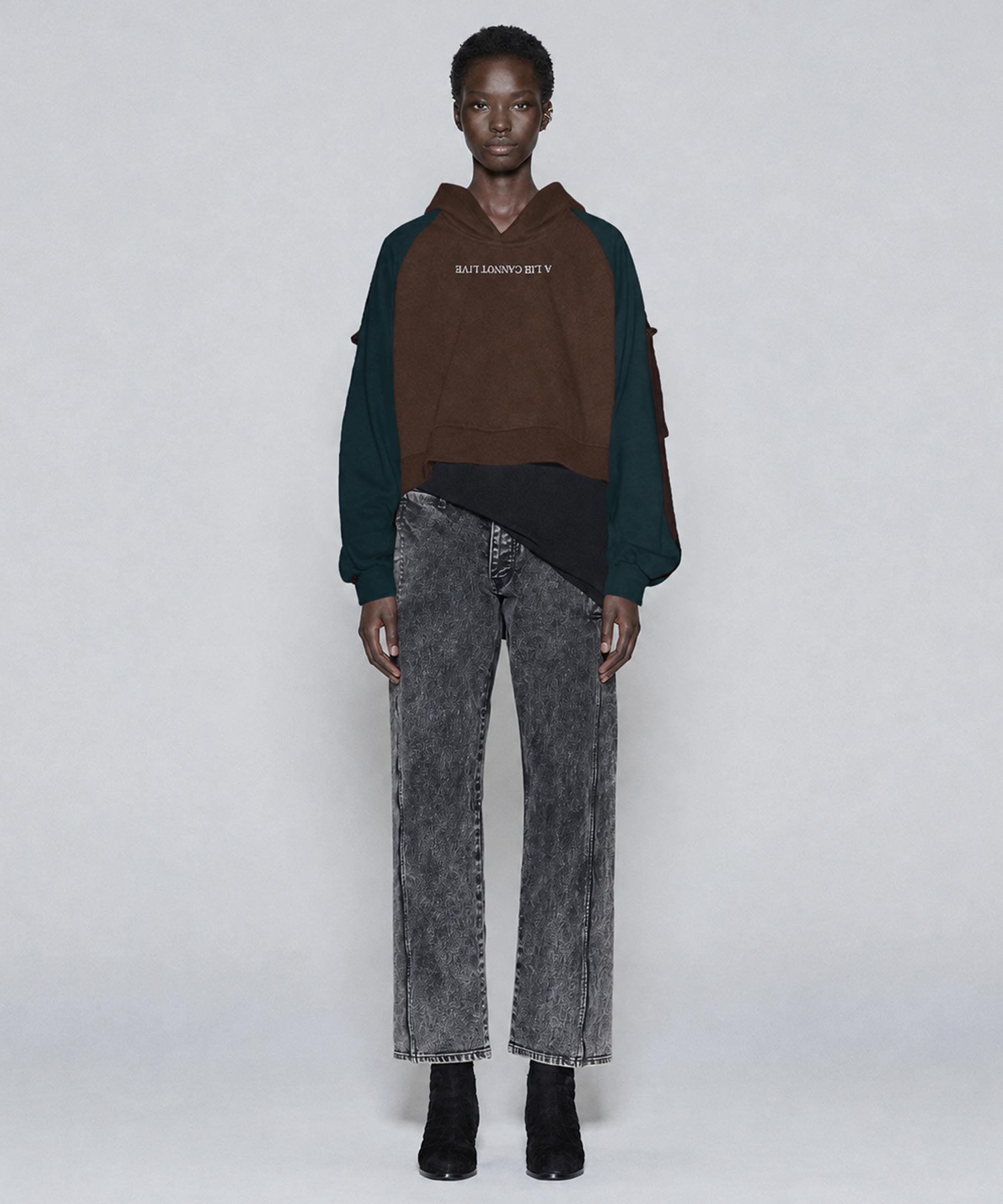 SHORT TRACK PARKA