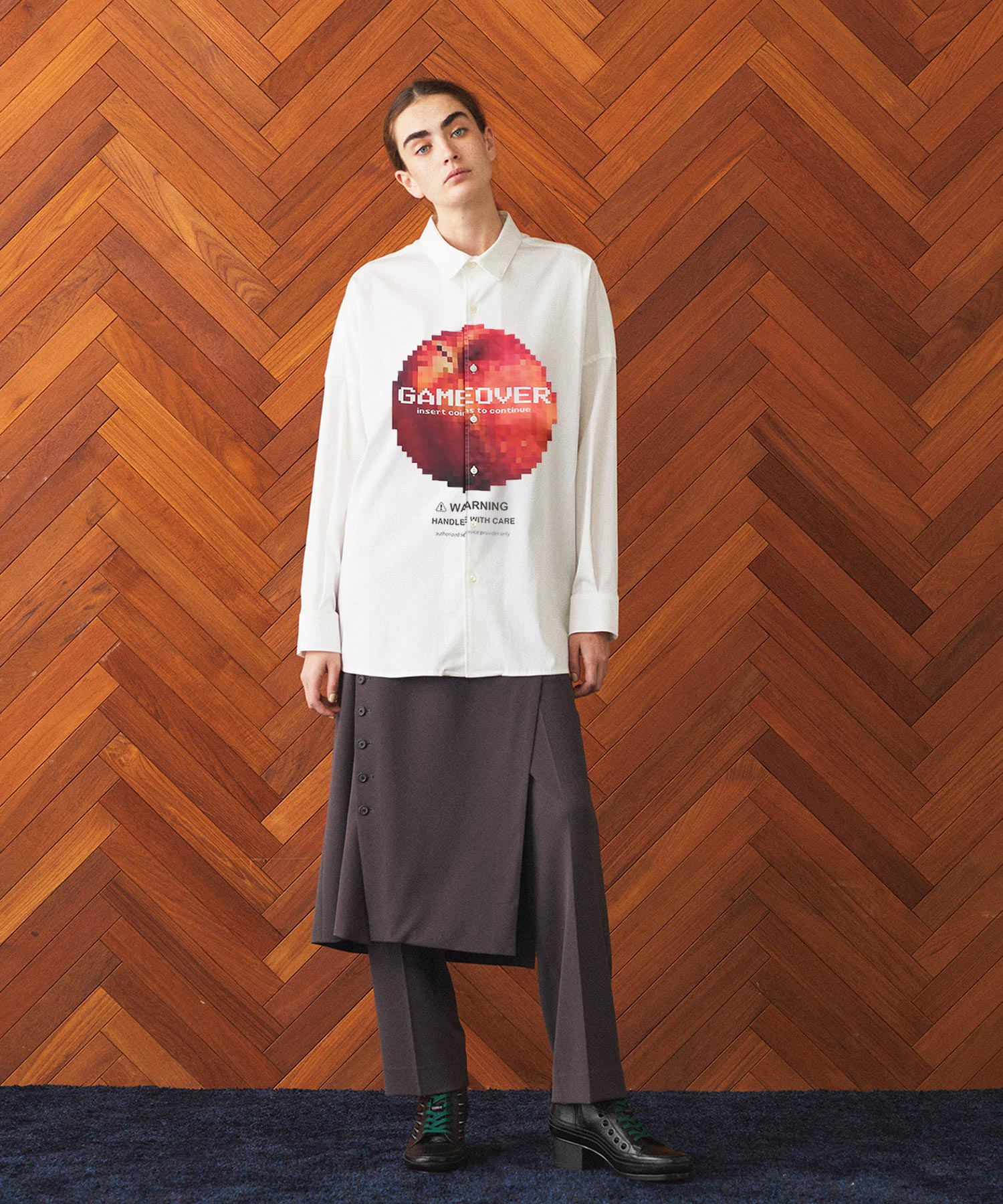 "DOT APPLE"  BIG SHIRTS